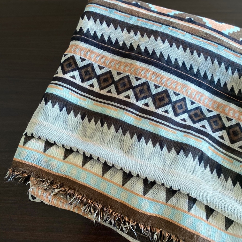 Scarf - Picture 4 of 6